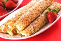 crepe-several-red-background